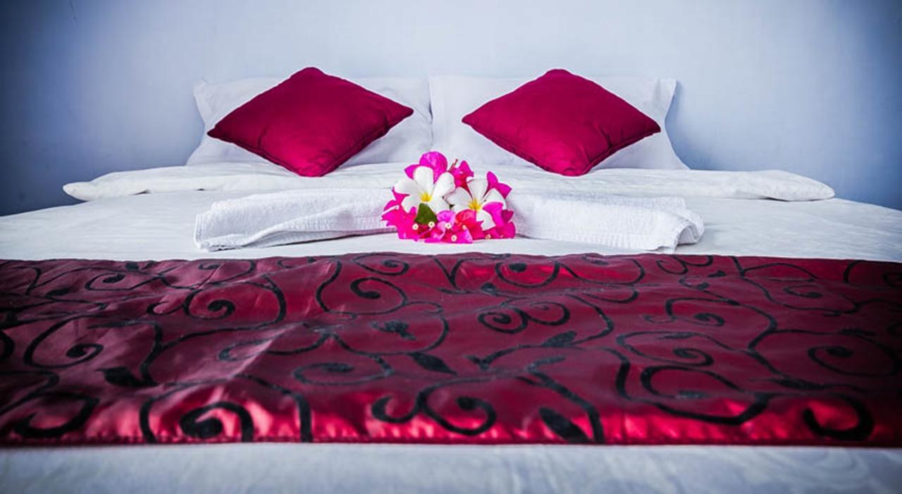 Turtle Beach Hotel Ujunggenteng ห้อง รูปภาพ