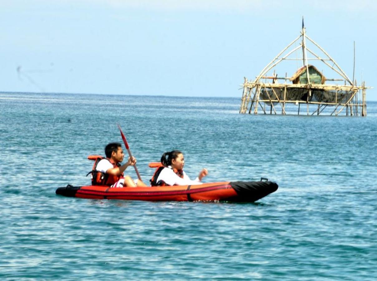 Turtle Beach Hotel Ujunggenteng ภายนอก รูปภาพ