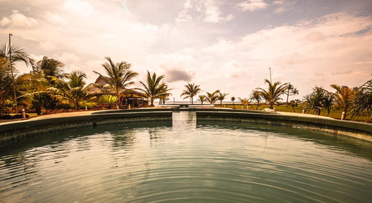 Turtle Beach Hotel Ujunggenteng ห้อง รูปภาพ