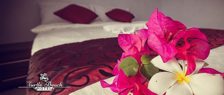 Turtle Beach Hotel Ujunggenteng ภายนอก รูปภาพ